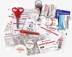 1060_traveller-first-aid-kit-4