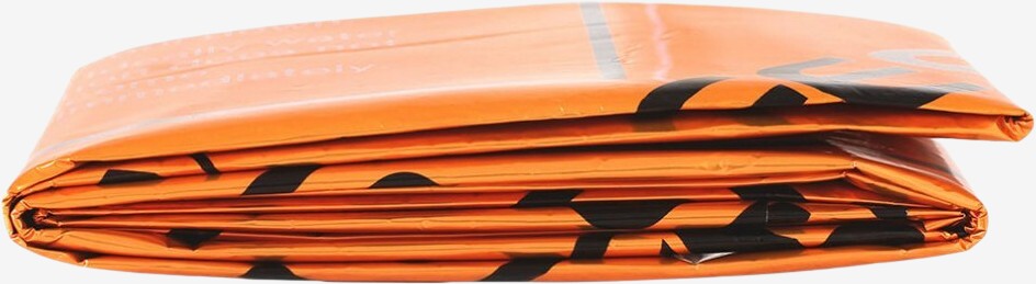 Sammenfoldet orange termisk tæppe fra LifeSystems