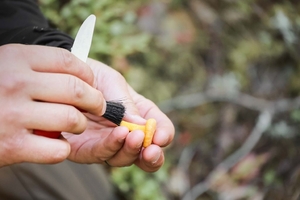 karl-johan_mushroom_knife_s_red_pe04_12206_5b7bc613537a8d3518fd9baa0646e442