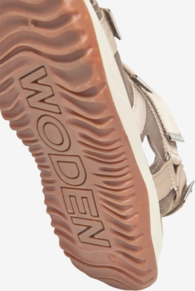 Caroline-Sandals-WL699-776_Silver_Mink-3