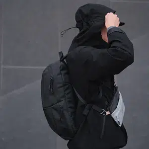 MonoSeries_MinimalPack_LifestyleShooting_LauritzKuntscher57_1024x1024_fcddd91a-2ee4-4c87-8397-d208c6afc82f