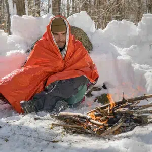0140-1222-Emergency-Blanket-5-041523