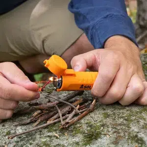 Fire_Lite_Fuel_Free_Lighter_lighting_tinder_in_use