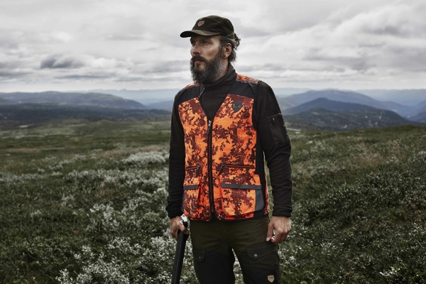 Northern Hunting Roald jagtkasket portrait2